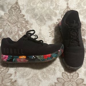 NOBULL Trainer + Black Floral bottoms